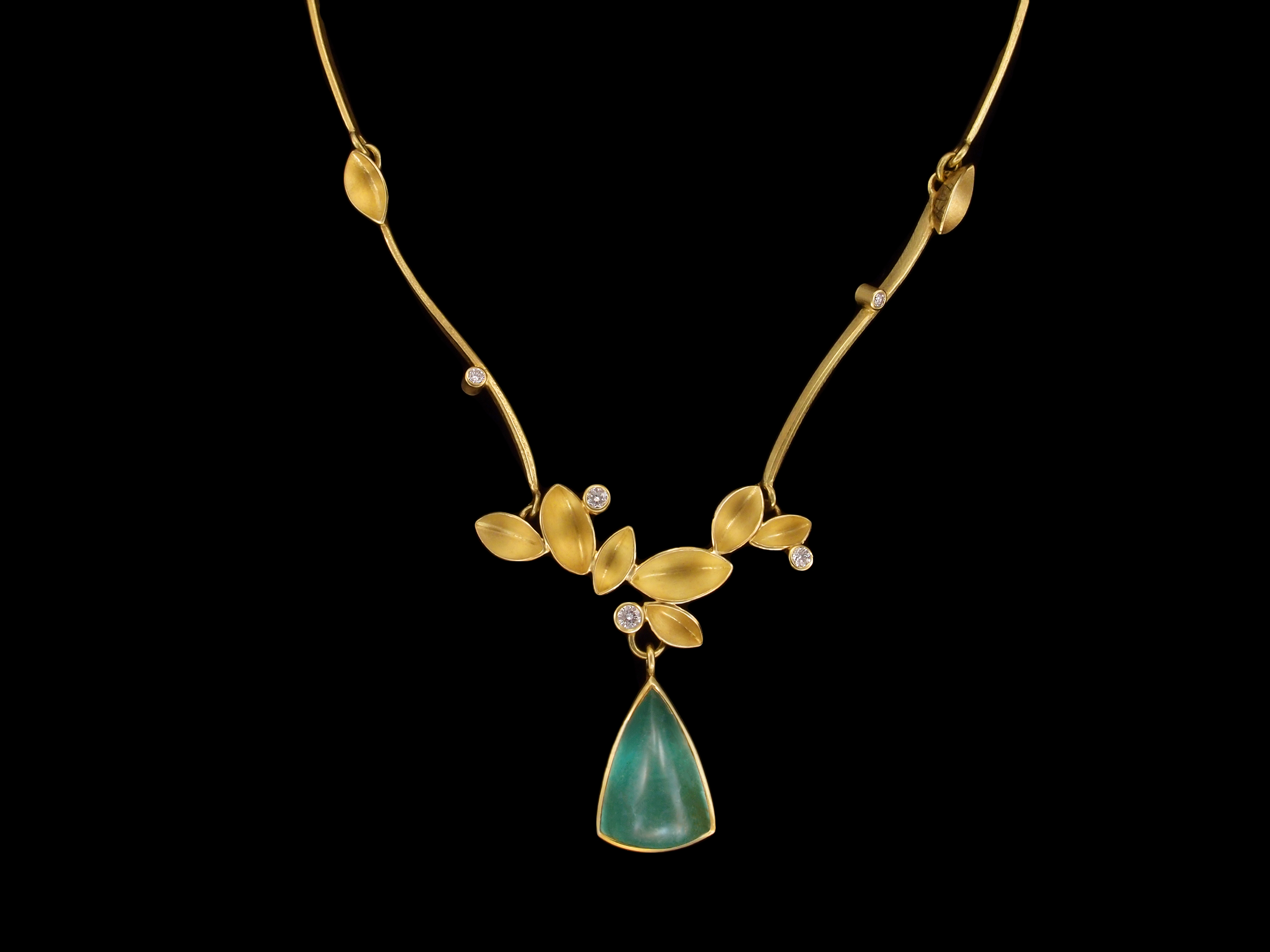 Liaung Chung Yen, Necklace, 18k Yellow Gold, Diamonds (0.27cttw